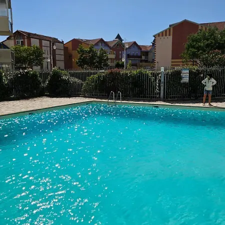 Lejlighed Vue Panoramique Sur Bassin,piscine Et Terrasse